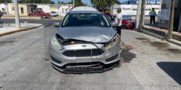 Chocan y dejan como saldo cuantiosos daños materiales en Nuevo Laredo