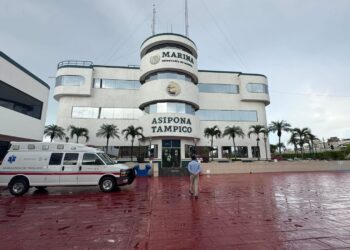 Dan de baja a 30 elementos de la ASIPONA en Tampico por huachicol fiscal