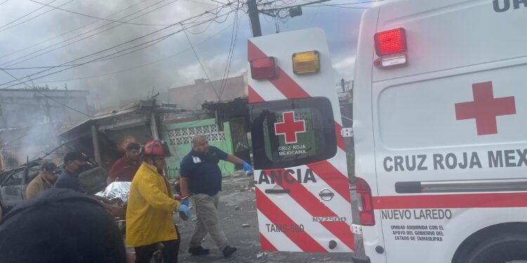 Explosión de tanque de gas deja a cinco personas heridas y una fallecida en Nuevo Laredo